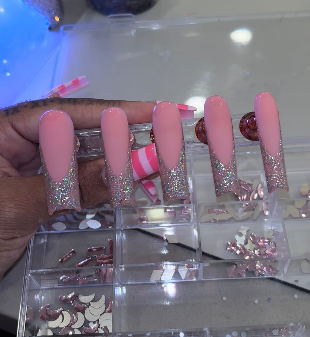 Sparkle French tip press-ons