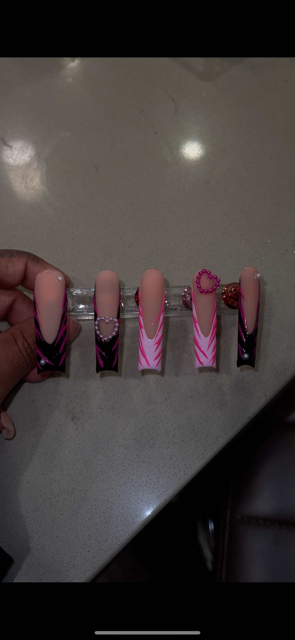 Zebra pink and black French press-ons