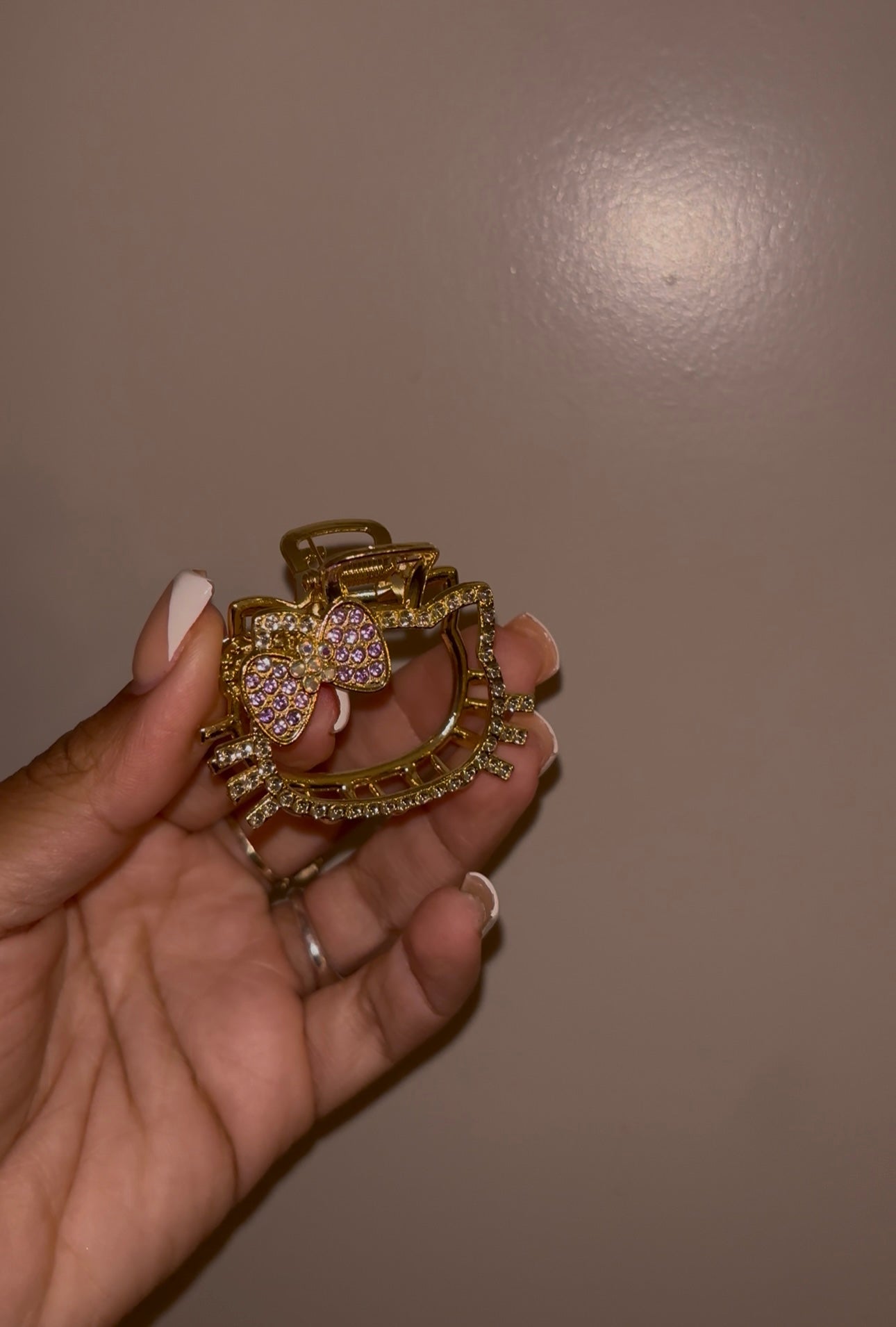 Kitty bling claw clip