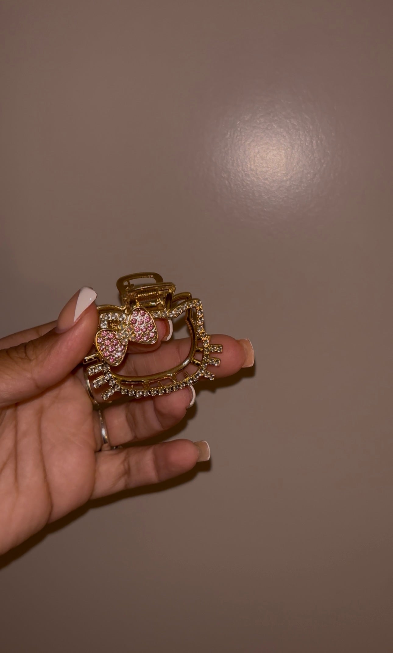 Kitty bling claw clip