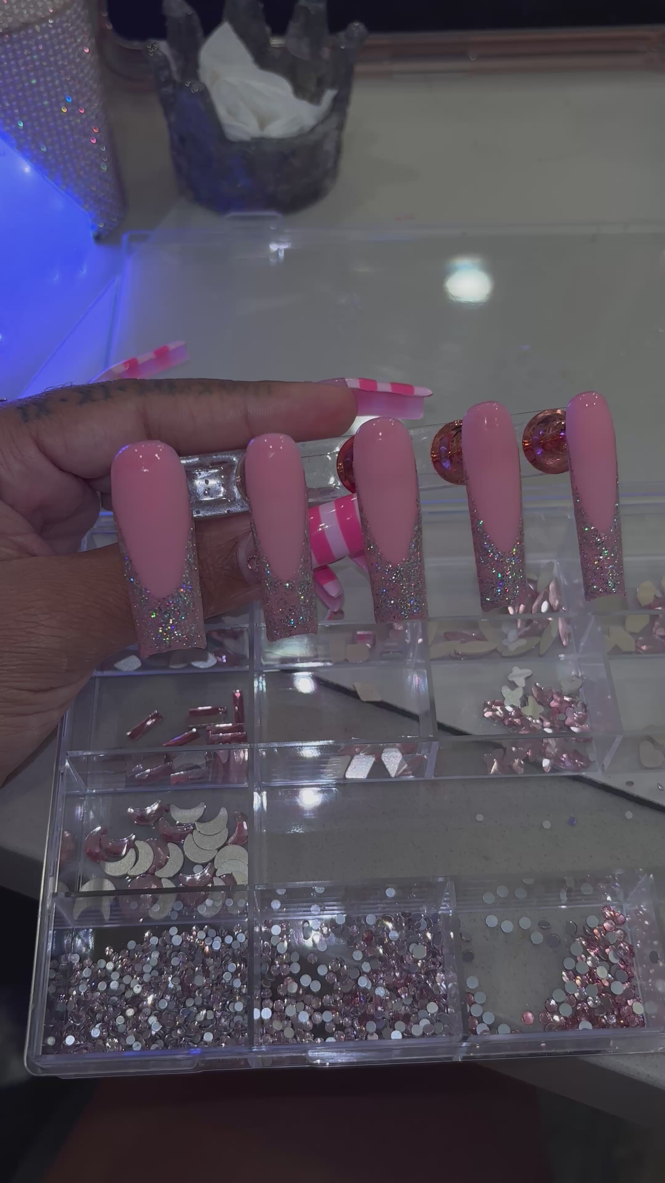 Sparkle French tip press-ons